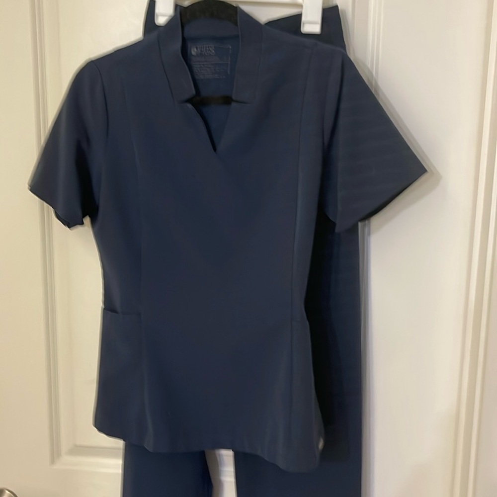 Figs top and small tall pant in dark harbor retired rare color